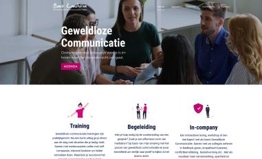 Schermafbeelding van geweldlozecommunicatietraining.nl