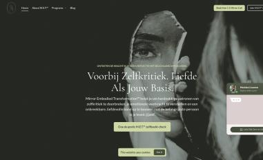 Schermafbeelding van mirrorembodimentschool.com