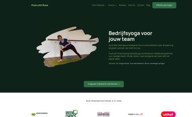 Schermafbeelding van posewithrose.nl