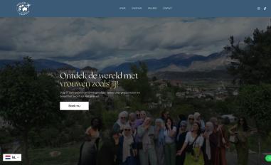 Schermafbeelding van yallahtravels.com